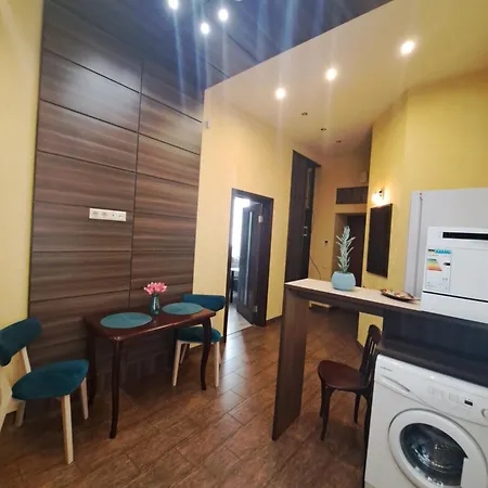 у центрі міста опера